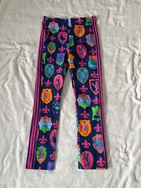 Gretchen Scott Siena Gripeless Navy Coat of Arms Print Slim Pants